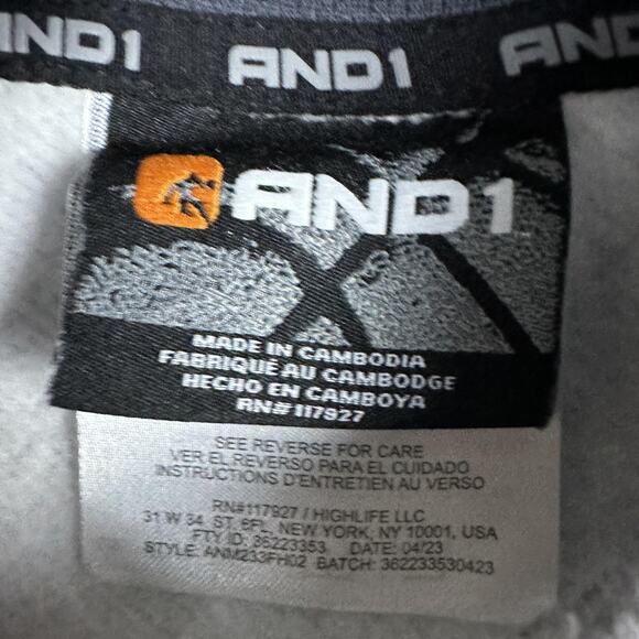 AND1 Hoodie Mens Small Heather Gray Pullover Embroidered Basketball Fleece Logo - Picture 5 of 12